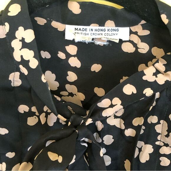 Womens Vintage Silk Floral Print Collared Long Sleeve Front Blouse Black Size 12 - Picture 3 of 4